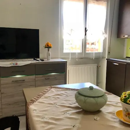 Bikes And Flowers Apartment Alghero
